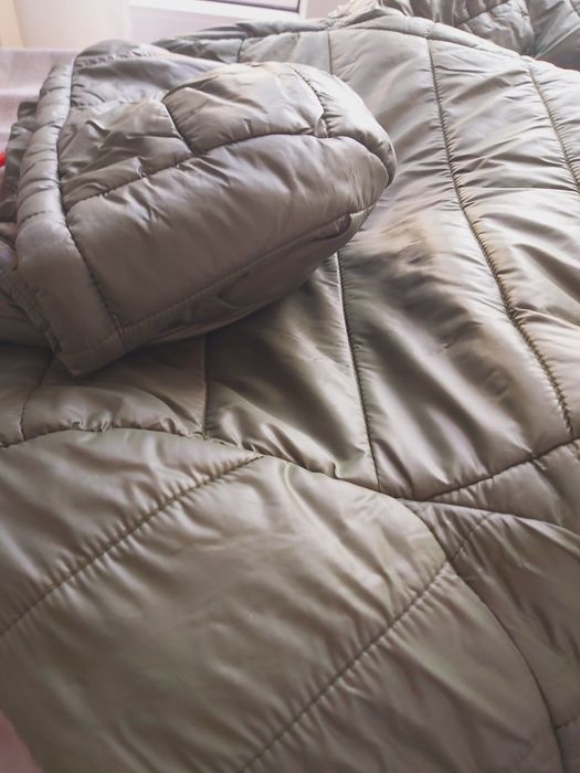 Шушляково тъмнозелено яке на Bershka