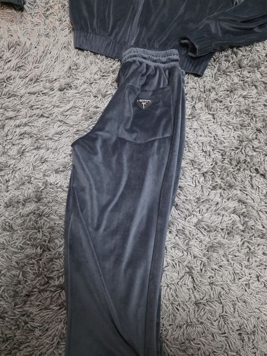 Уникален комплект p.r.a.d.a чисто нов