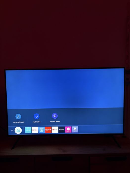 Televizor Samsung 43” (108cm) 4K Ultra HD - Seria TU7092 + Cutie