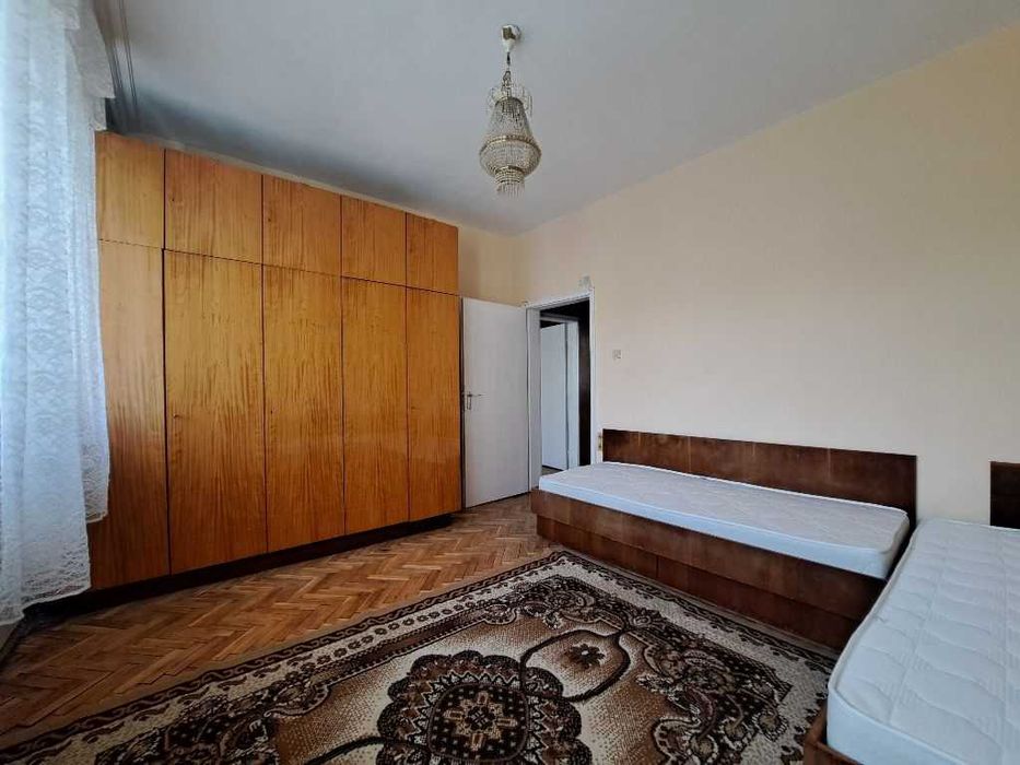 Давам под наем 3-стайно жилище в Красно село до пазара