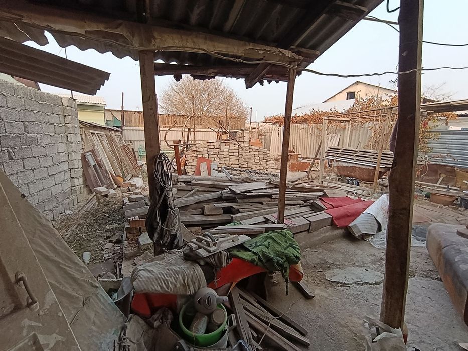 Продаётся 2 комнатный дом в Бектемирском районе, Рядом Куйлюк