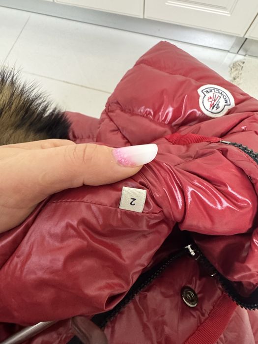 Geaca dama Moncler puf, purtata de cateva ori, stare perfecta !