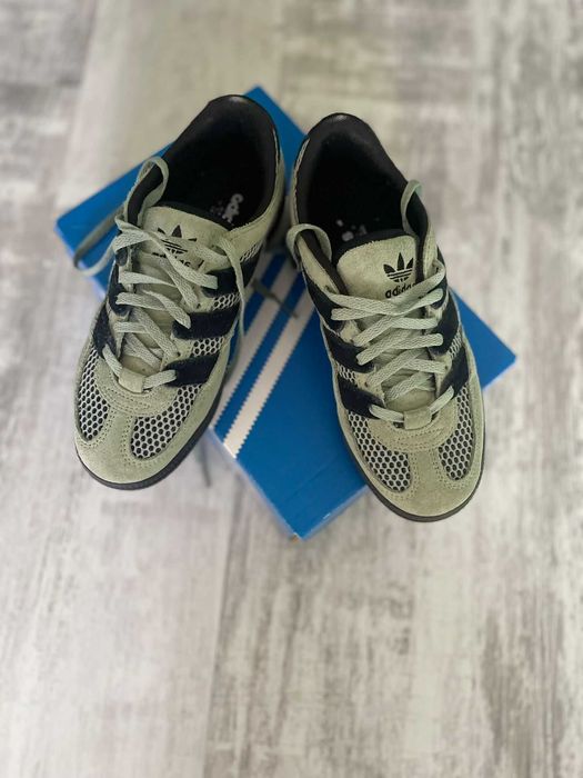 Vând adidași Handball Spezial ST W – marime 36