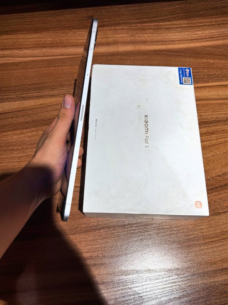 Xiaomi redmi pad 5 Pearl white 12/128gb sotiladi srochno