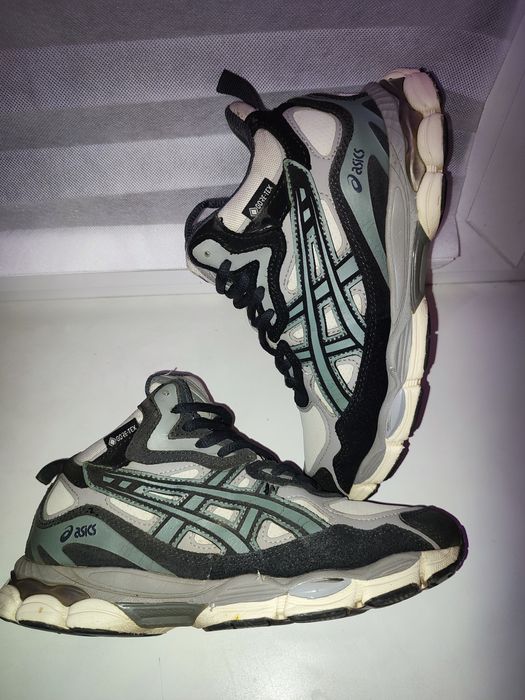 Кроссовки утеплённые  на подростка