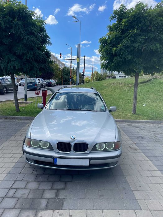 Продавам Bmw e39 520i
