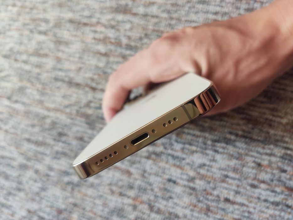 iPhone 13 pro 512gb gold
