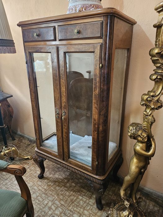 Италианска барокова витрина