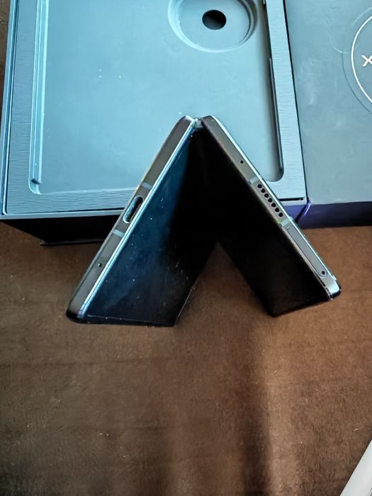 Vivo X Fold 3 Pro 16/512 глобален с български език
