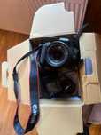 Canon EOS 200D + set complet studio foto/video –Stare excelentă ca nou