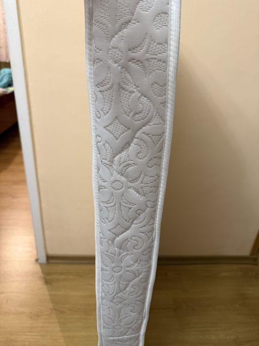 Бебешка кошара + матрак (може и по отделно)