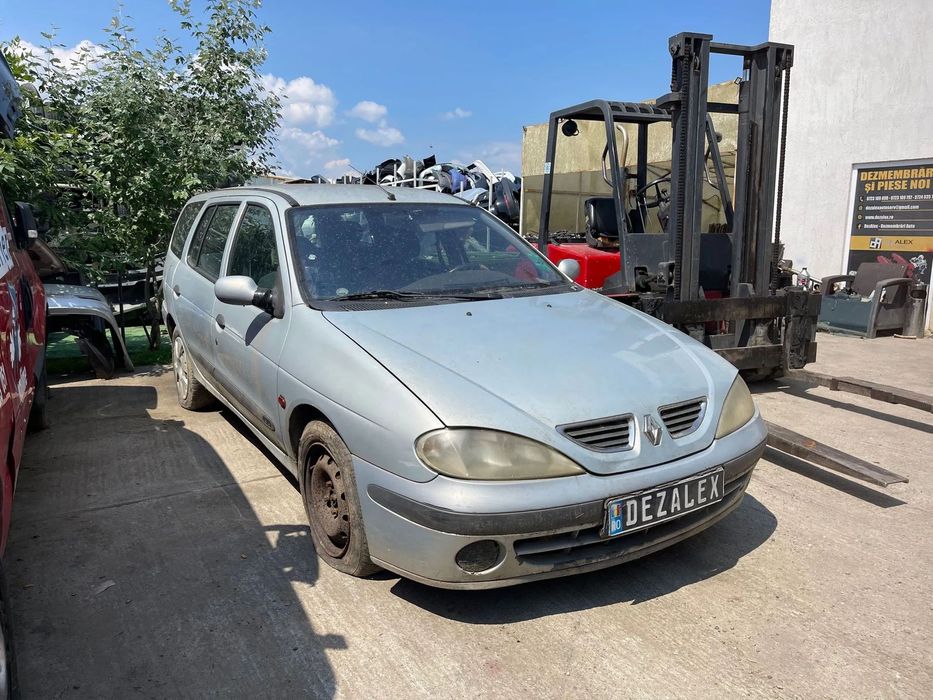 Dezmembrari Renault Megane 1 / 1.6 16v Benzina