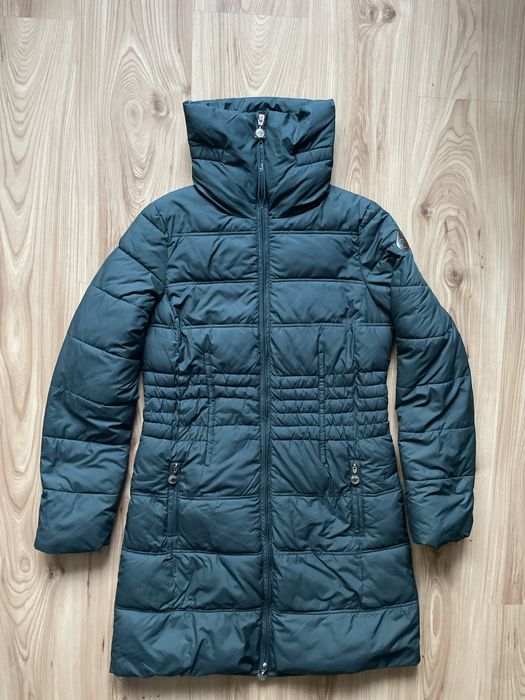 GUESS / дамско зимно яке 42/L