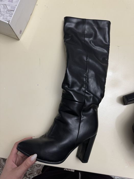 Сапоги на каблуке