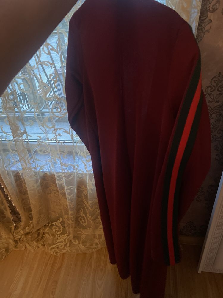 Дълга жилитка бордо
