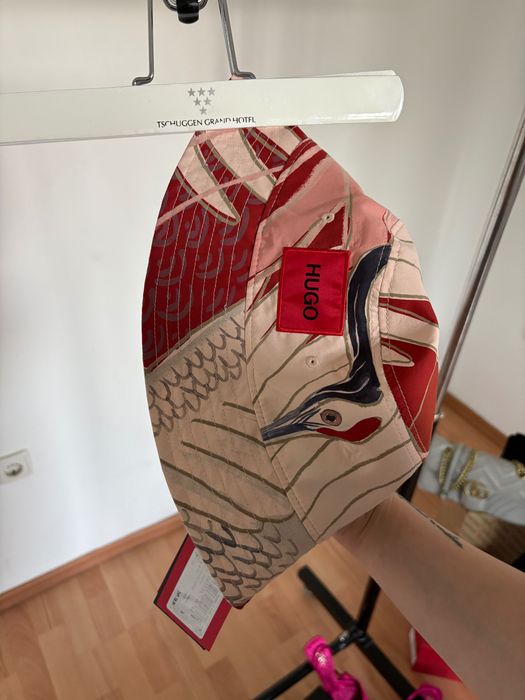 Шапки HUGO,Replay