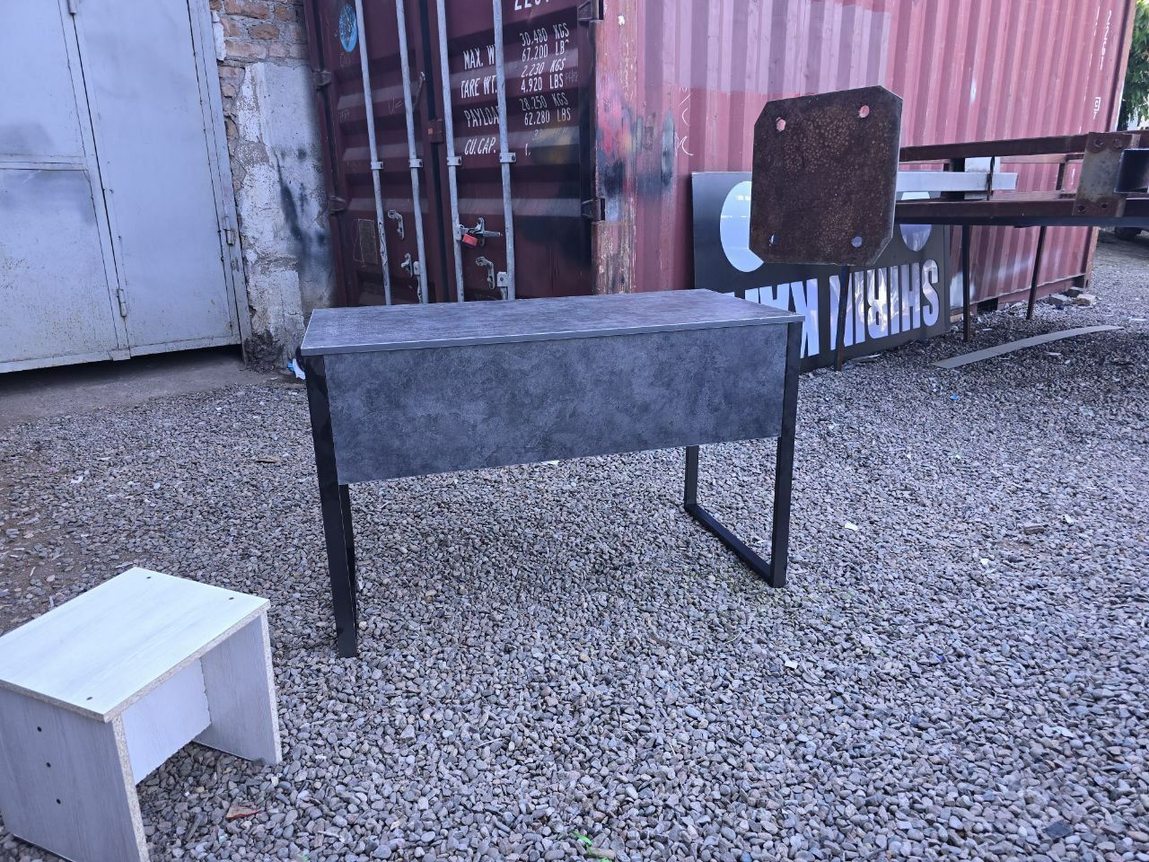 Loft stol " MOKRIY  "
120x60 balandligi 75
Profili 4x2
Asosi LDSP (Ros