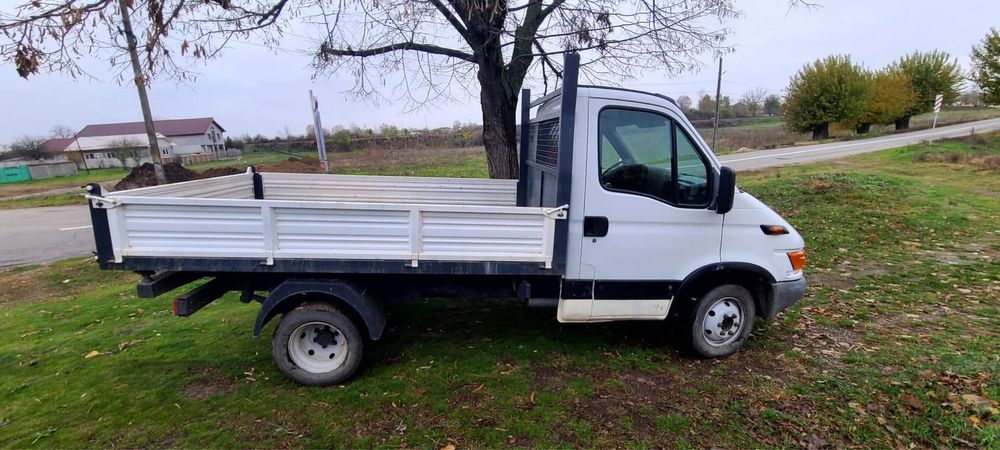 Vand sau schimb iveco daily