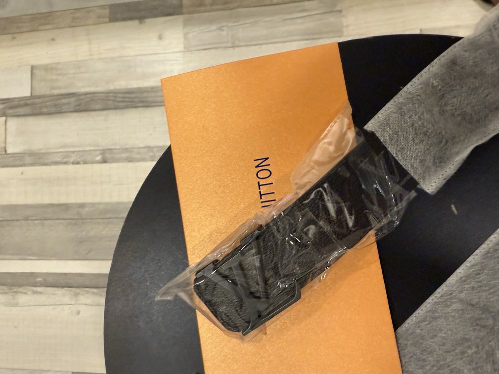 Колан LOUIS VITTON нов пълен комлек