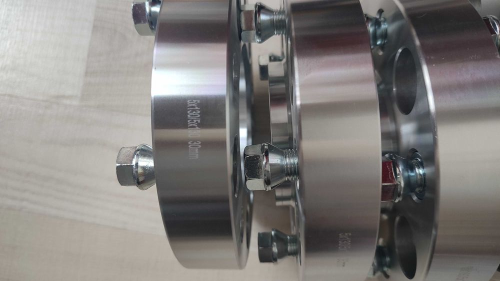 Фланци 30 мм 5х130 84,1 комплект 4 бр Мерцедес Г класа 2000-