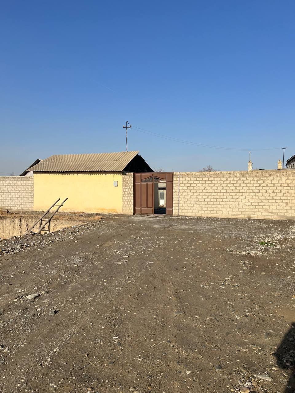 Farg'ona shahridagi hovli uy sotiladi 8 sotix
