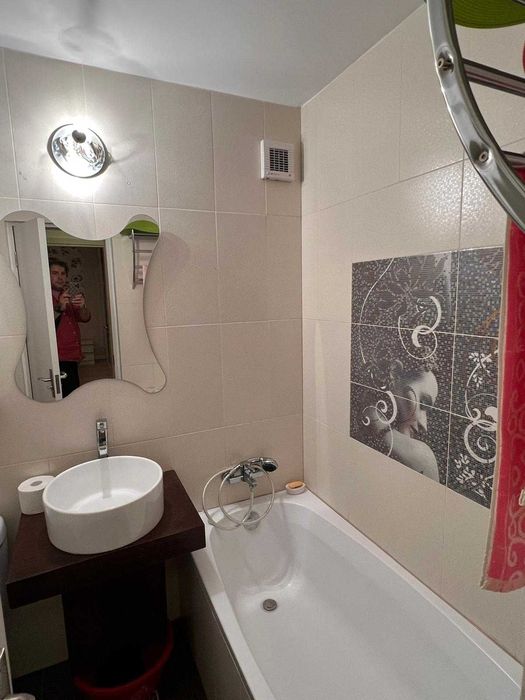 Ofer spre închiriere apartament 3 camere, 70 mp, Iuliu Maniu 650€/luna