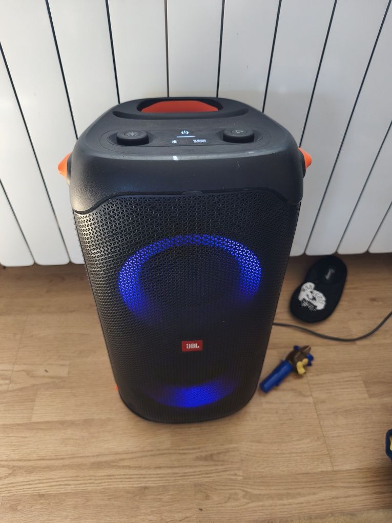 Тонколона JBL PartyBox 110