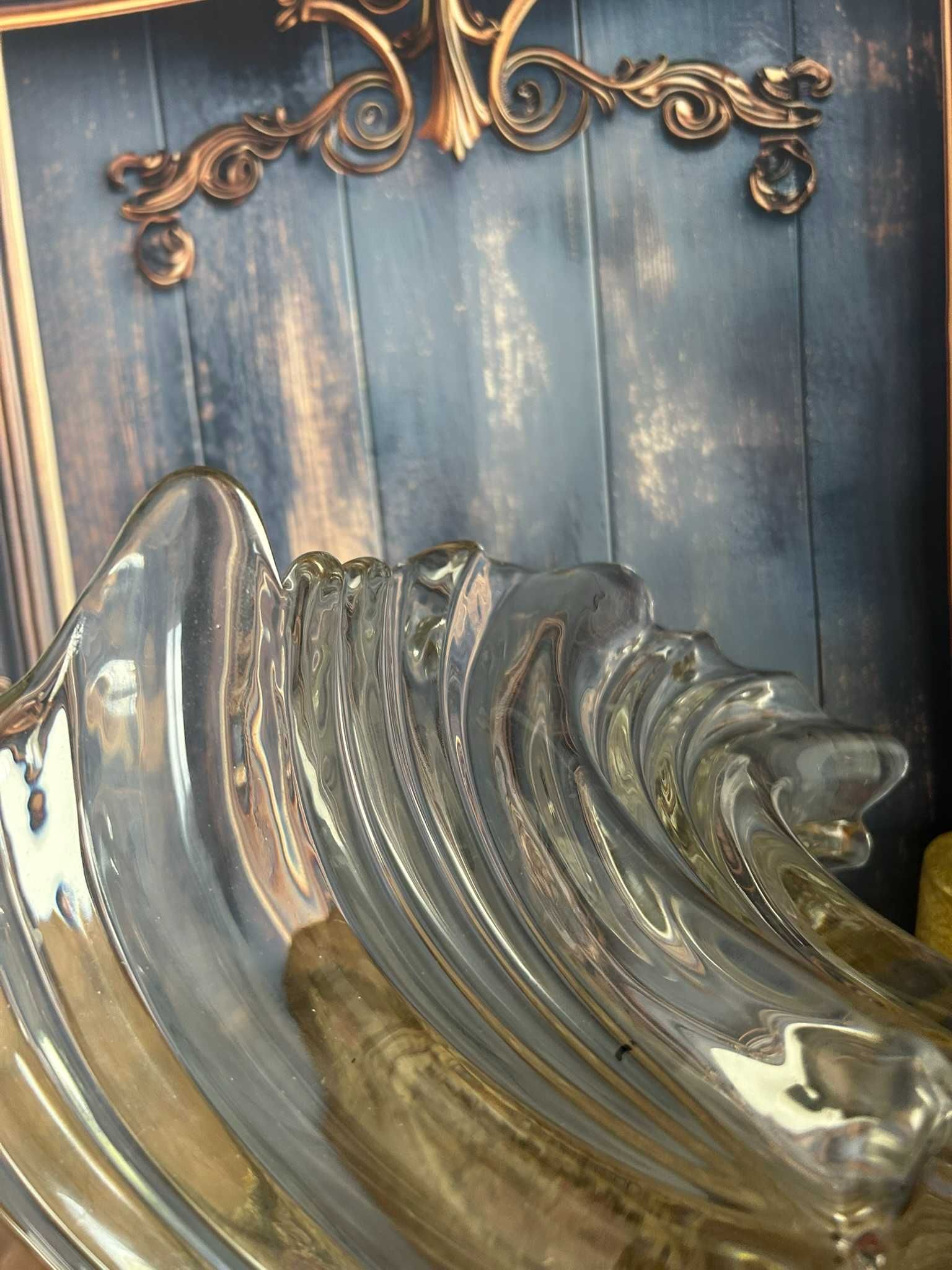 DN831 Fructiera 2,5kg 33d si 14 cm h centru de masa sticla gen murano