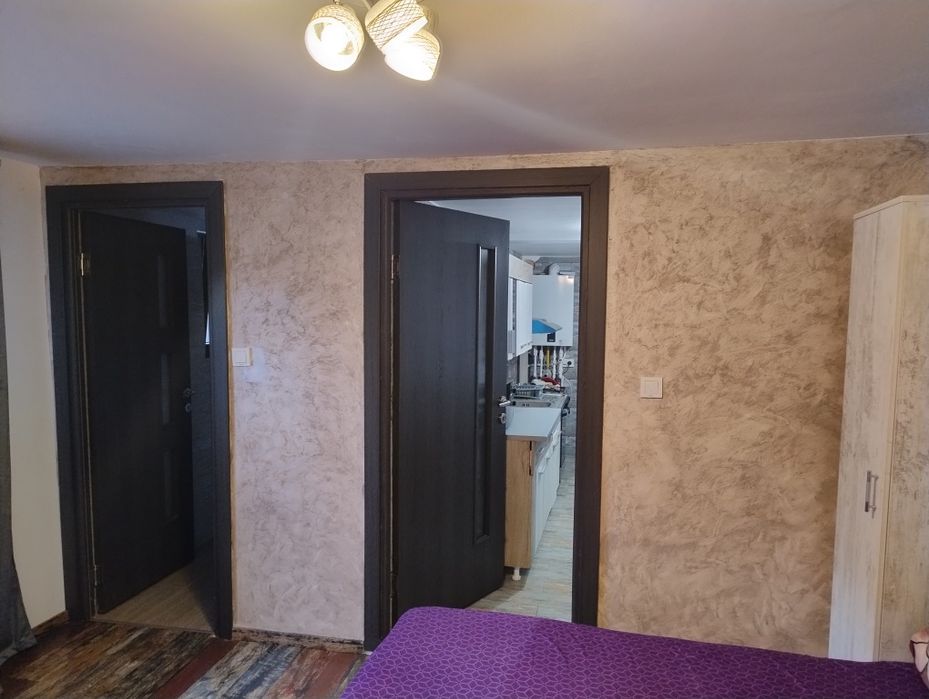 Ofer spre închiriere garsoniera căsuță la curte Branesti Ilfov