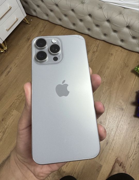 iPhone 15 Pro Max