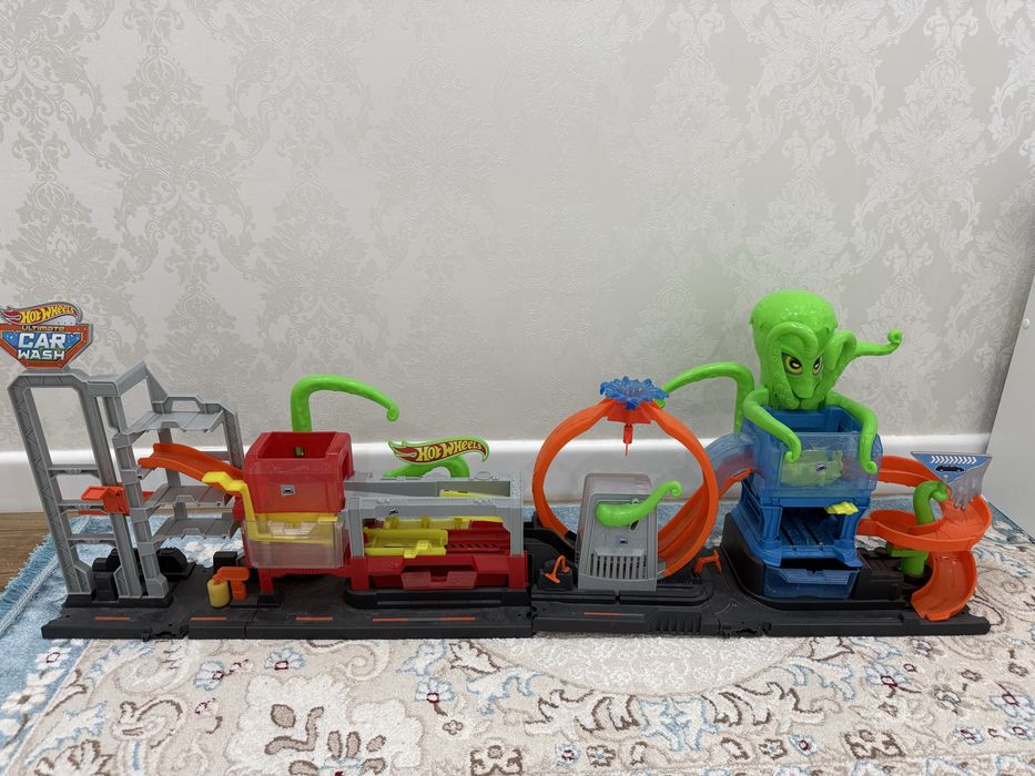 Трасса трек Hot Wheels Octopus
