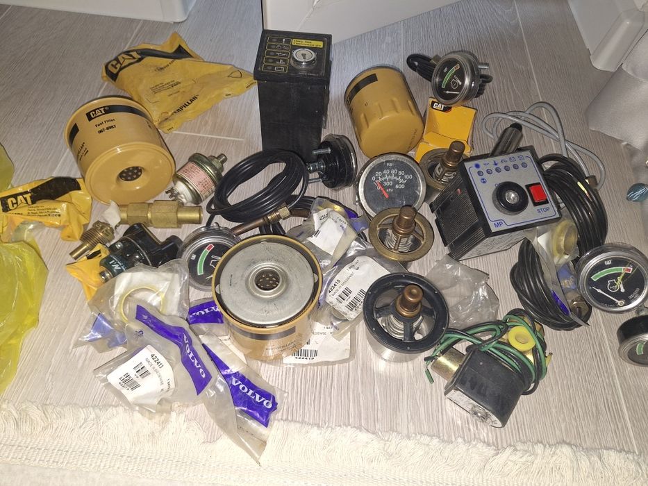 Срочно продам деталый от CAT