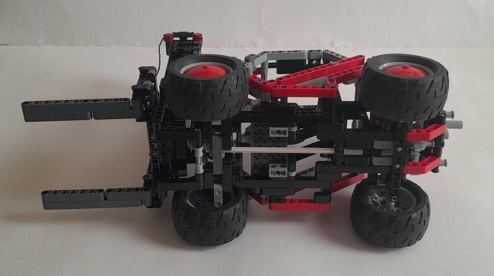 Lego Technic 8416 Forklift 2005