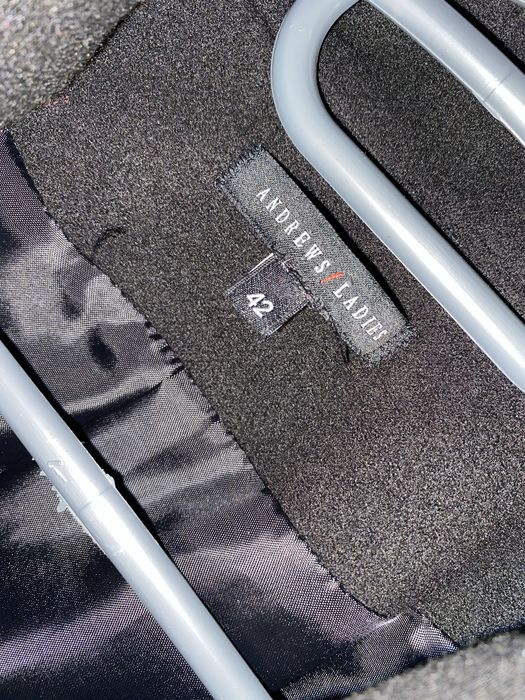 палто Andrews 42