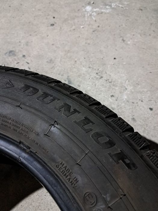 2 anvelope iarnă 215 65 R16C Dunlop