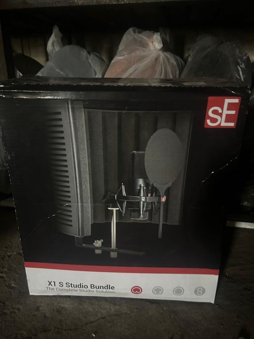 Микрофон студийный