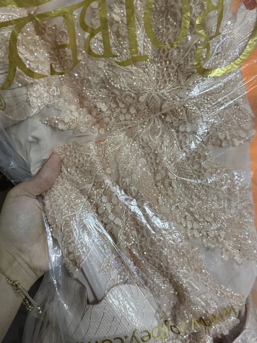 Официална Рокля Носена за 2 часа