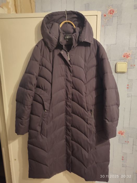 Пальто (пуховик ) женский