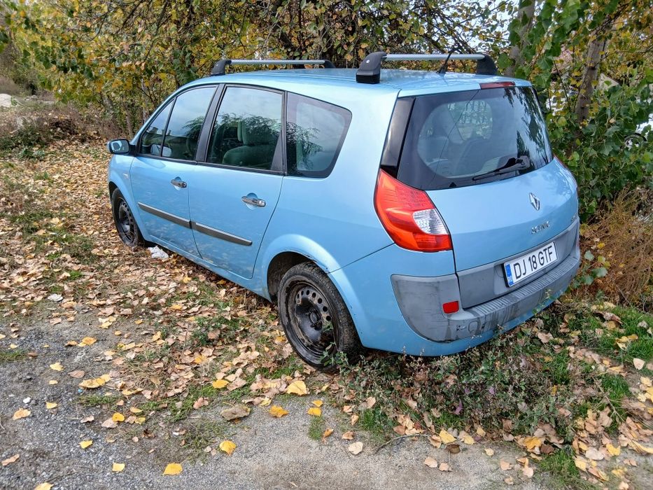Renault scenic. 7 locuri     an 2007 1.9. Euro 4.