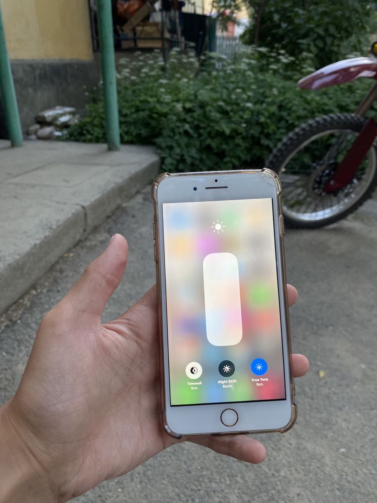 IPhone 8 plus 64GB