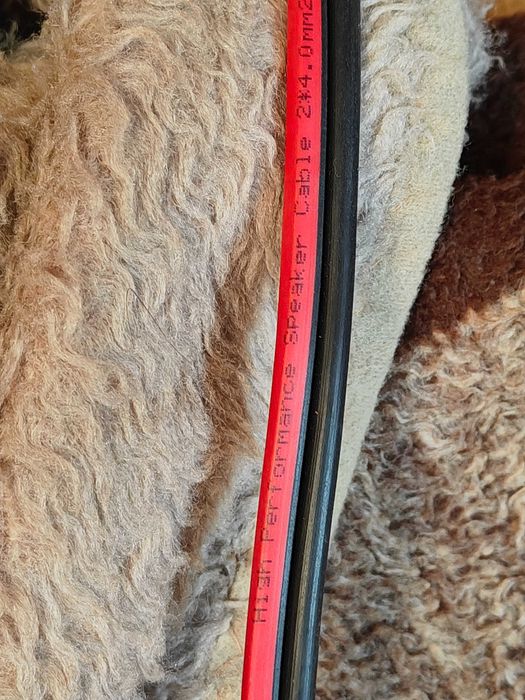 Колони Focal усилвател Hertz плеър Alpine чейнджър Alpine кабели