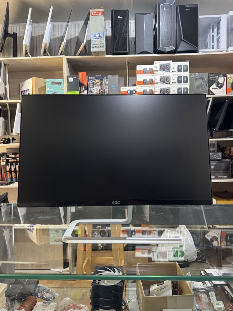 AOC 24" Flat Monitor Holati ideal Monitor 2 ta bor