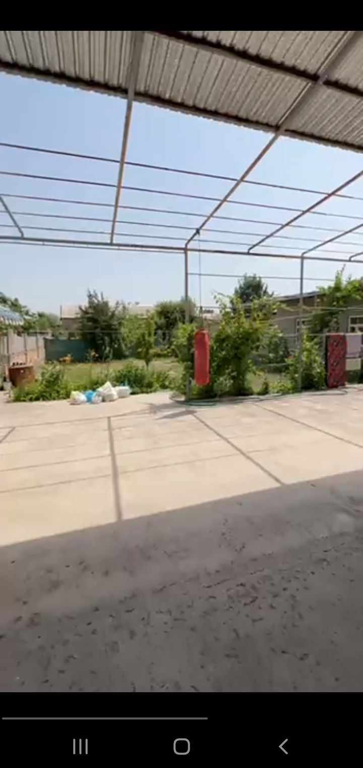 Участок 10 сотков. Собственник.  1 линия.Фасад 18 м.В центре