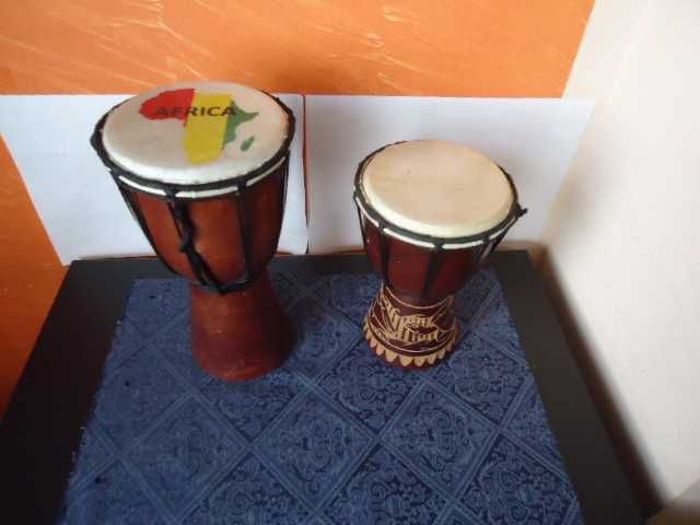 тарамбука, маракас Куба, кастанети, там-там барабанче,барабан-език