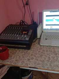 Boxe mixer și laptop