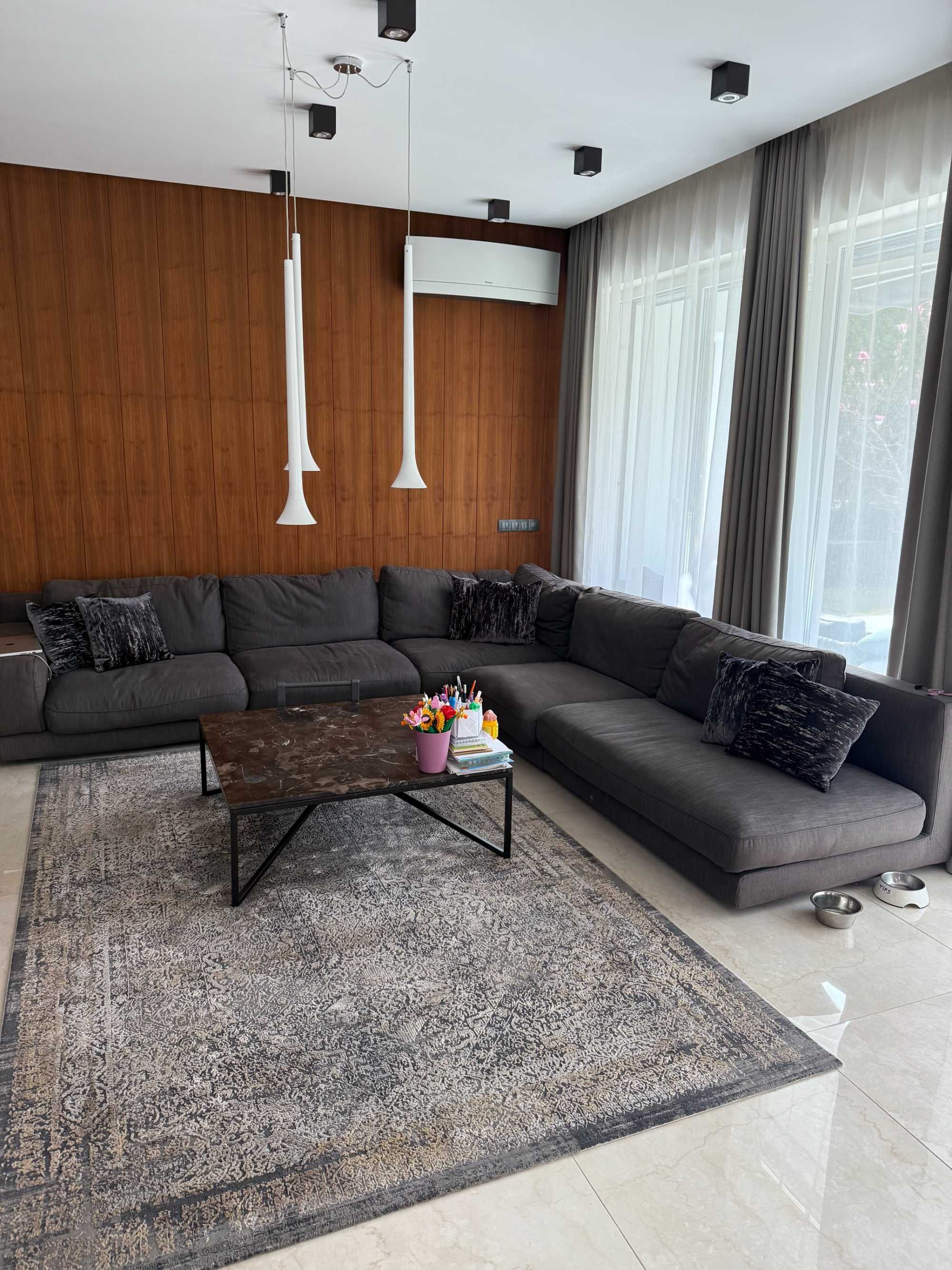 Италиански диван Natuzzi