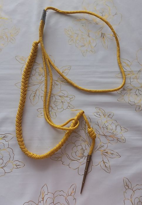 Военный аксельбант