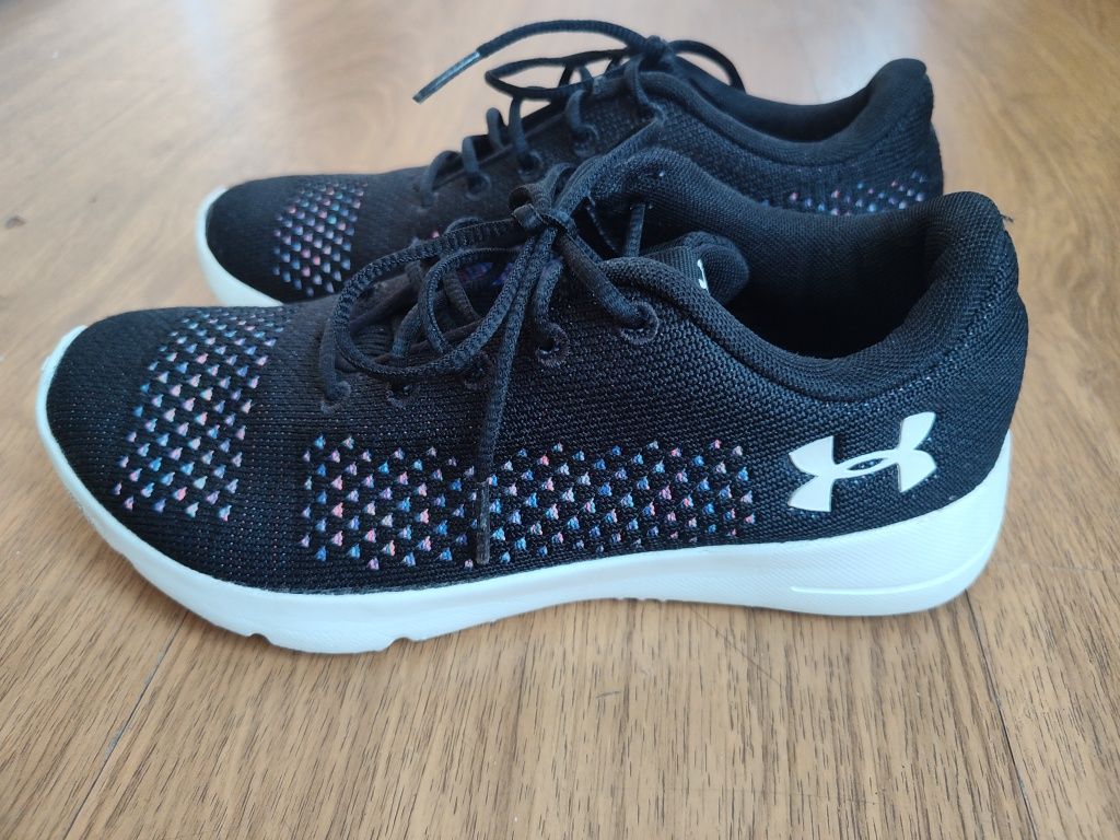 Оригинални маратонки Under armor