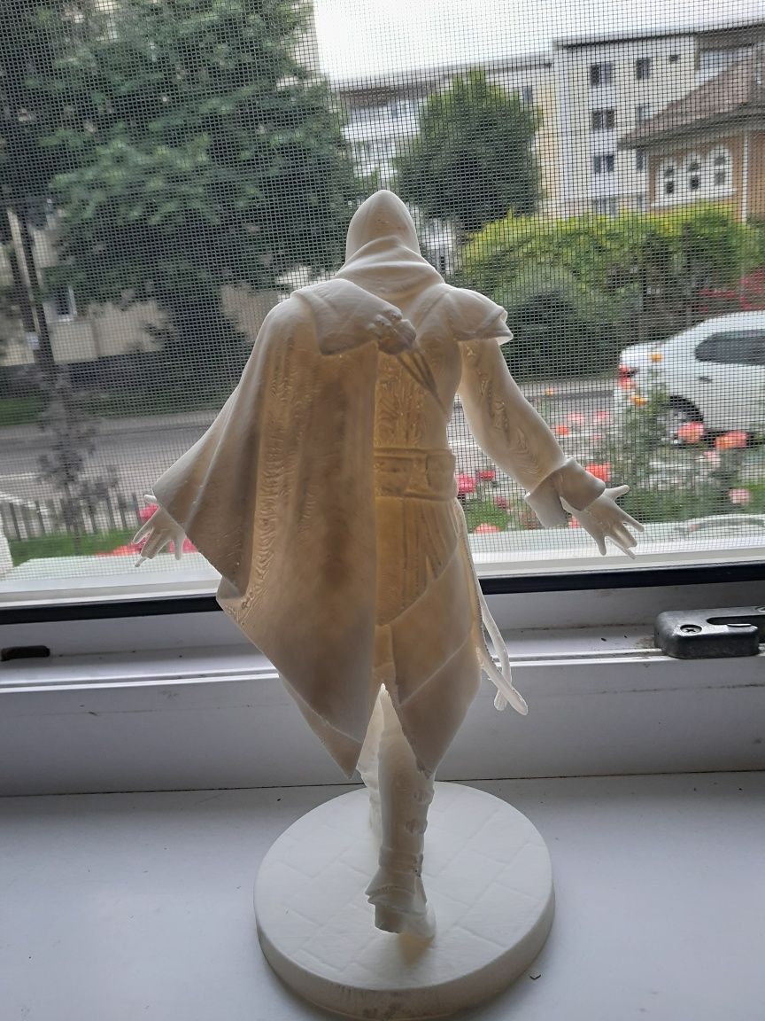 Figurina Assassin’s Creed (Ezio Auditore)