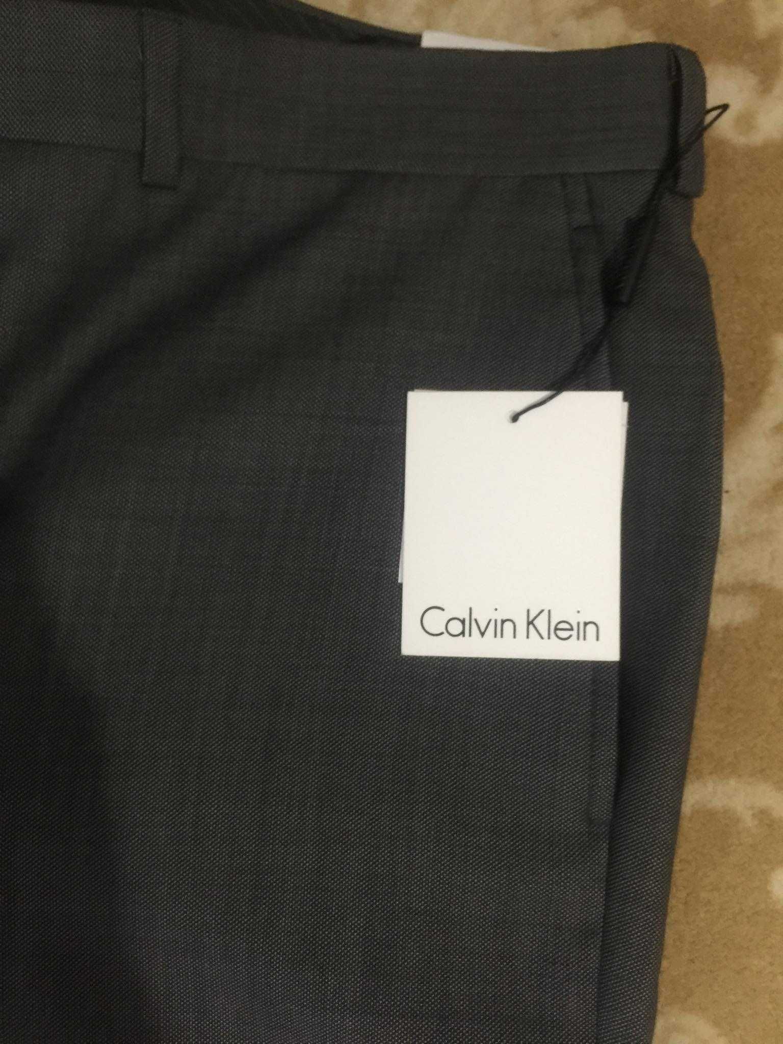 Calvin Klein мъжки костюм